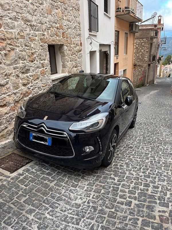 Usata Citroën DS3 PureTech 2016 Blu Utilitaria
