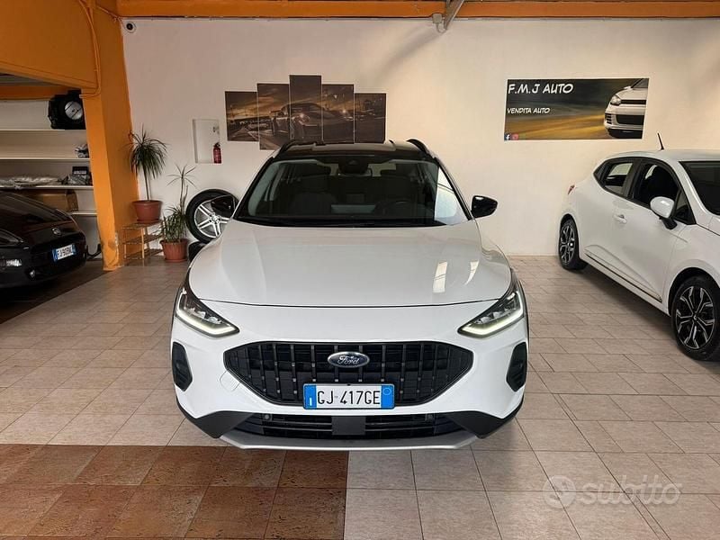Usata Ford Focus Active 120 CV (88 kW) 2022 Bianco Station wagon