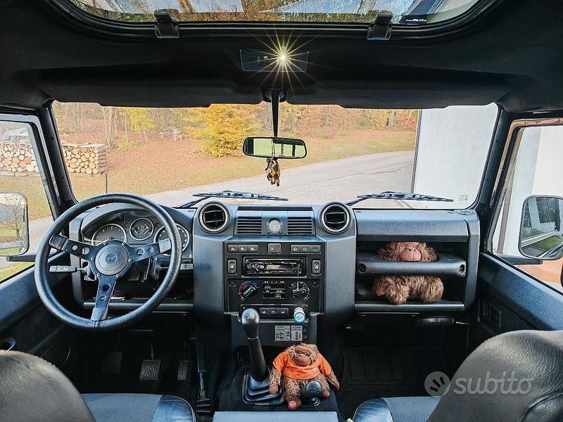 Usata Land Rover Defender 2007 Nero SUV