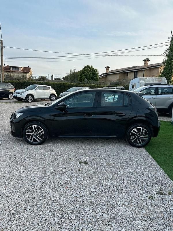 Usata Peugeot 208 Allure 102 CV (75 kW) 2020 Nero Utilitaria