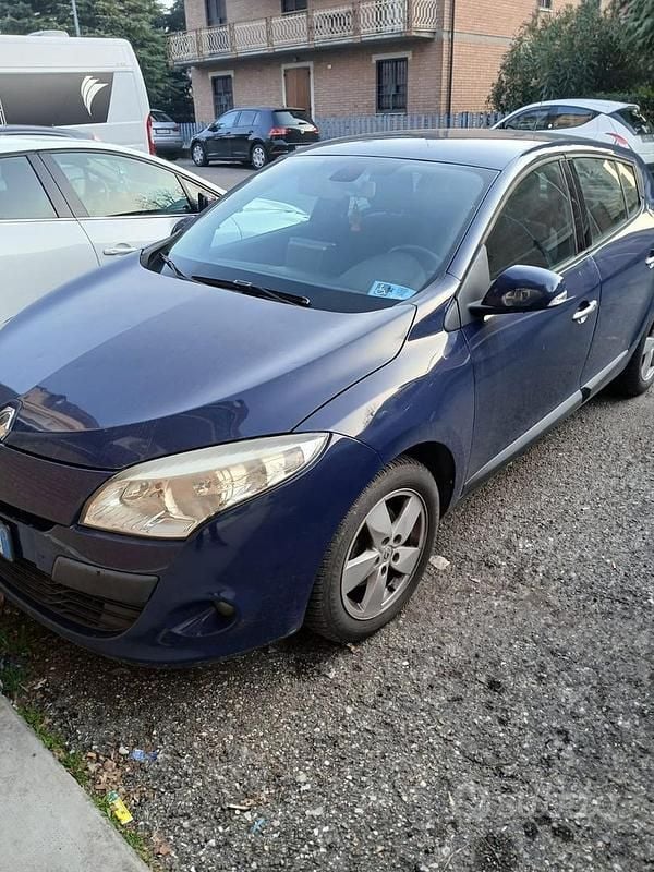 Usata Renault Mégane III Dynamique 110 CV (80 kW) 2009 Berlina