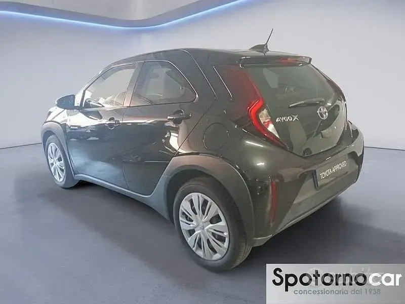 Usata Toyota Aygo X Active 72 CV (52 kW) 2022 Nero SUV