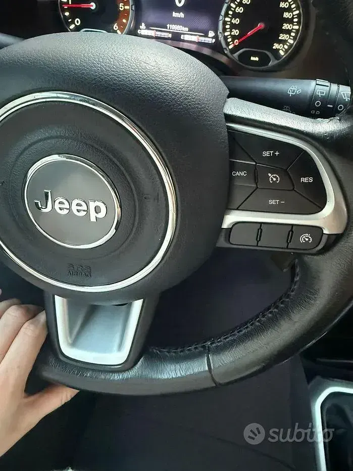 Usata Jeep Renegade Limited 120 CV (88 kW) 2015 Verde SUV