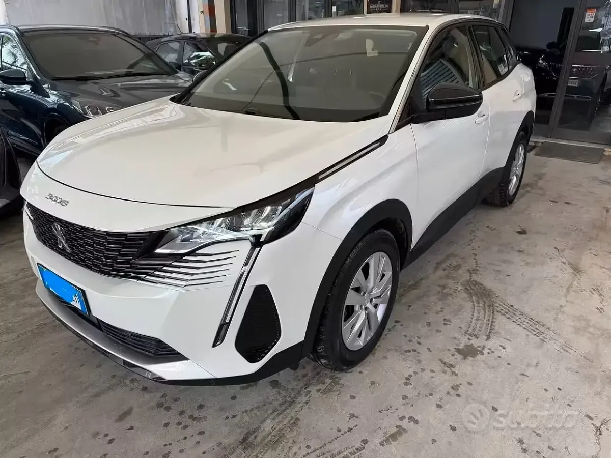 Usata Peugeot 3008 131 CV (96 kW) 2022 Bianco SUV