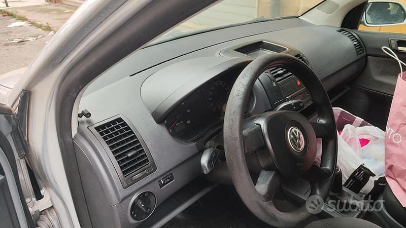 Usata VW Polo 75 CV (55 kW) 2006 Grigio Berlina