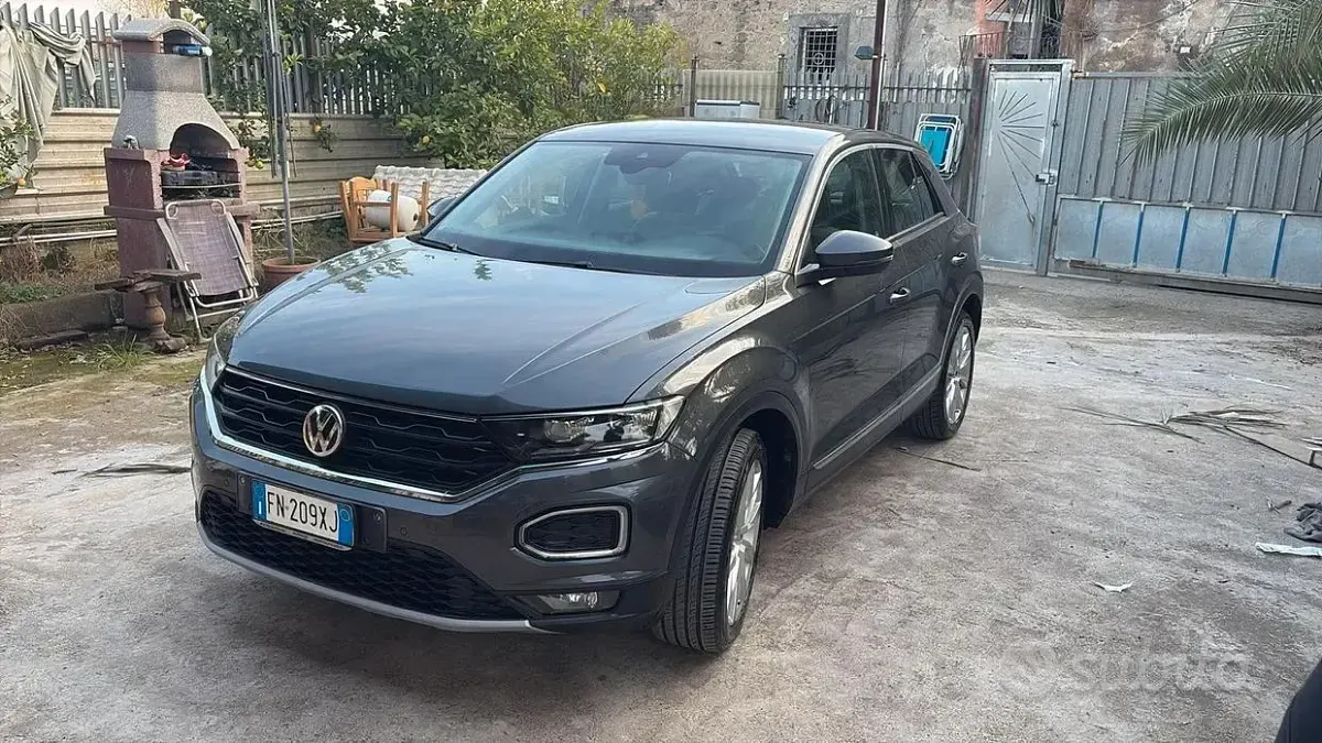 Usata VW T-Roc 150 CV (110 kW) 2018 SUV