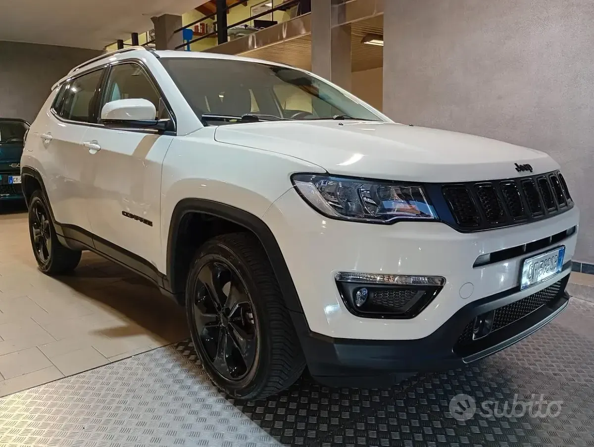 Usata Jeep Compass Night Eagle 140 CV (102 kW) 2021 Bianco SUV