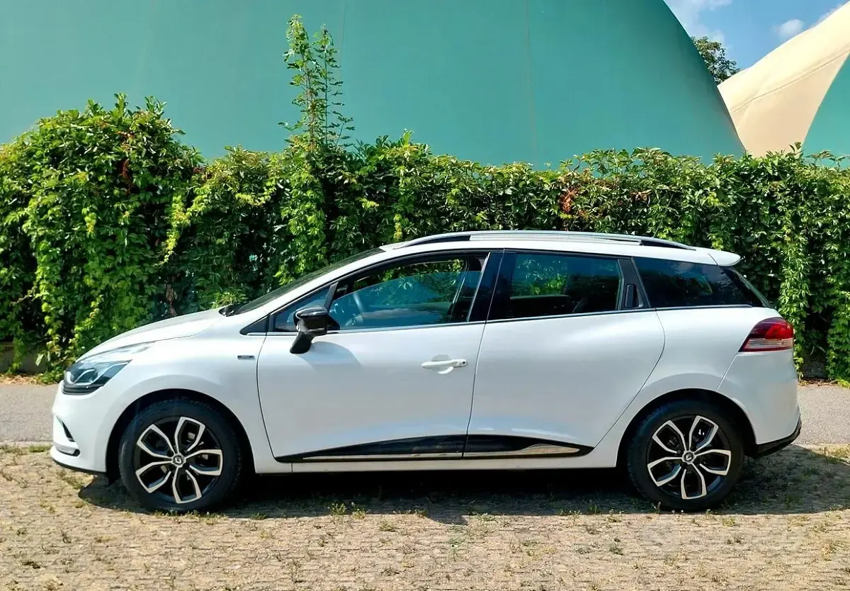 Usata Renault Clio 90 CV (66 kW) 2018 Bianco Station wagon
