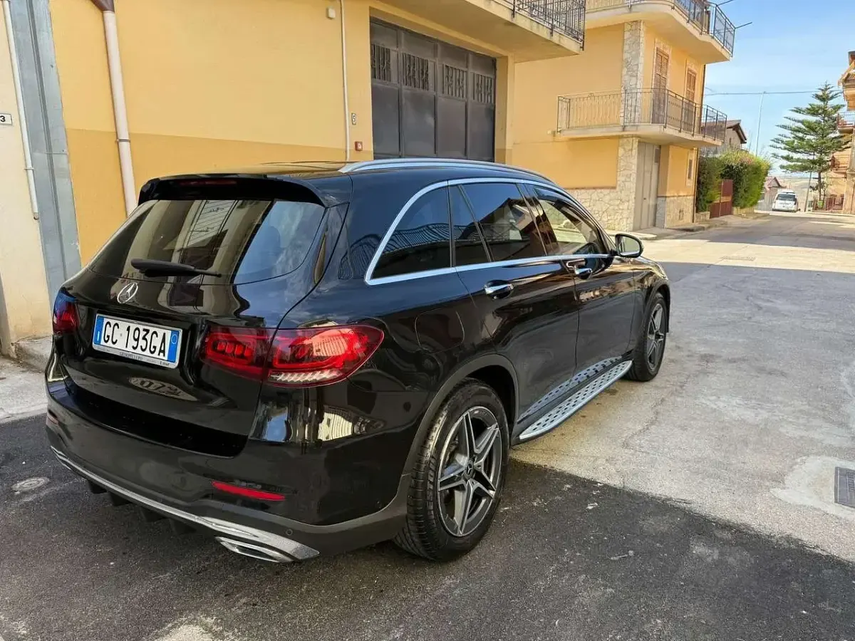 Usata Mercedes GLC250 Premium 204 CV (150 kW) 2020 Nero SUV