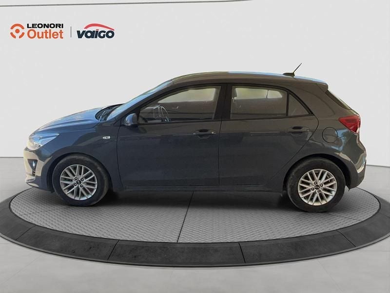 Usata Kia Rio 136 CV (100 kW) 2021 Grigio pastello
