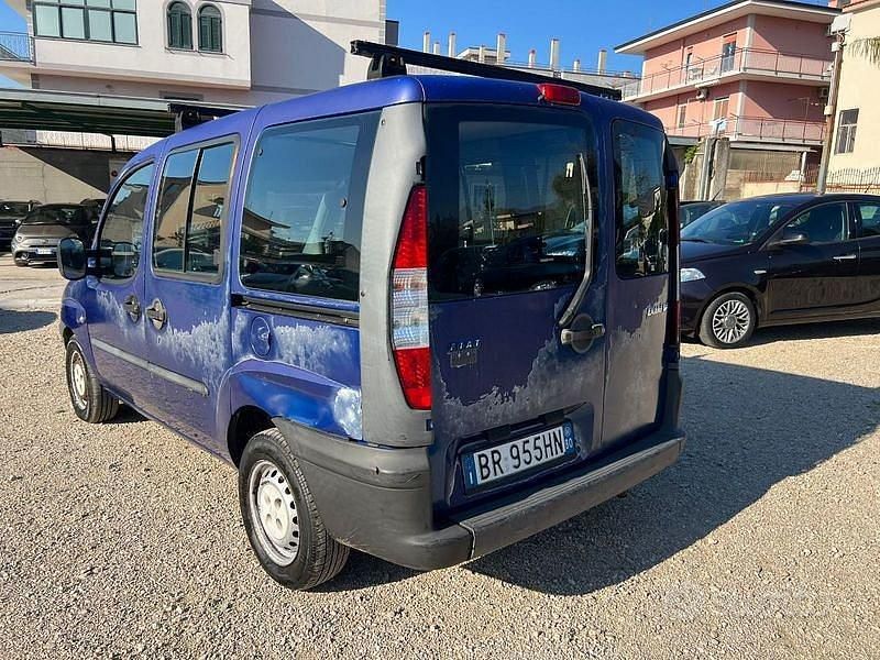 Usata Fiat Doblò 63 CV (46 kW) 2001 Blu Monovolume