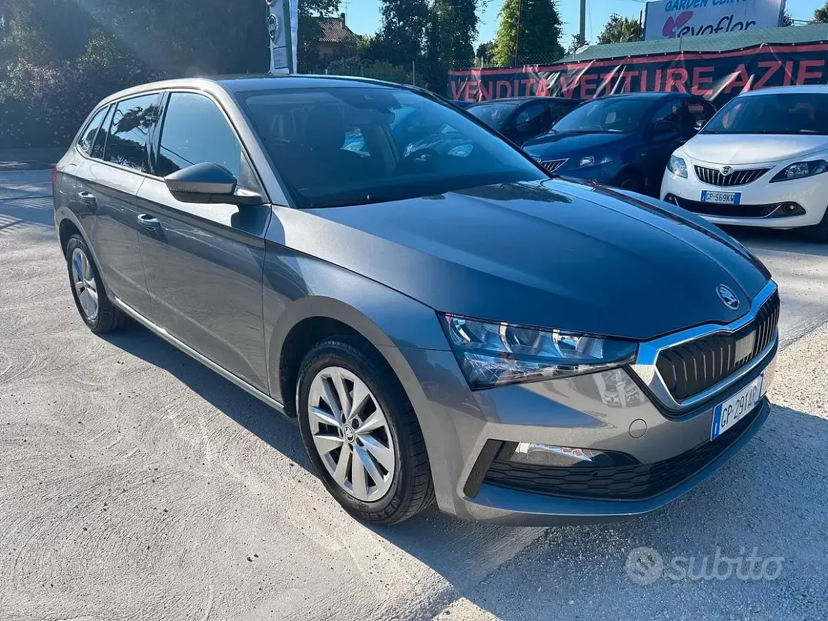 Usata Skoda Scala Ambition 95 CV (69 kW) 2023 Grigio Utilitaria