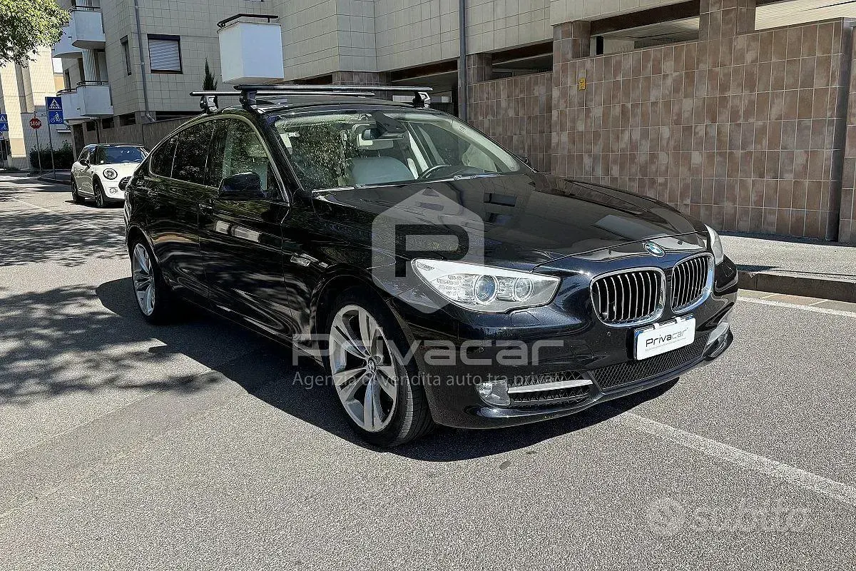 Usata BMW 530 Gran Turismo 245 CV (180 kW) 2011 Nero Coupé