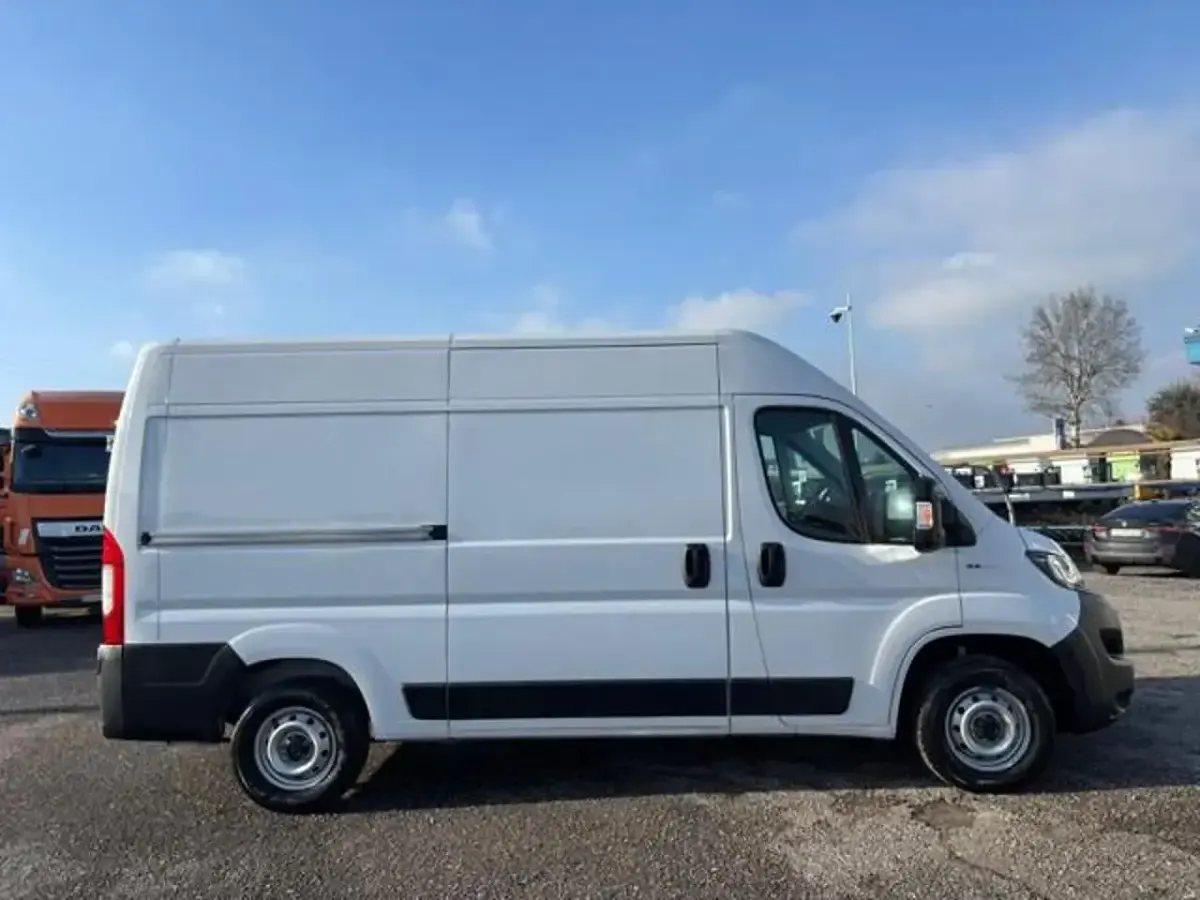 Usata Fiat Ducato 33 120 CV (88 kW) 2023 Bianco Furgone
