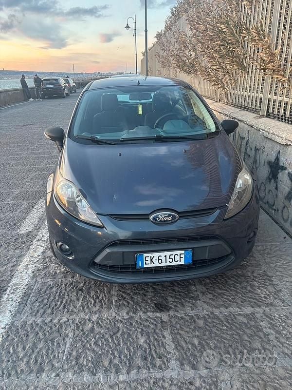 Usata Ford Fiesta Individual 95 CV (69 kW) 2011 Utilitaria
