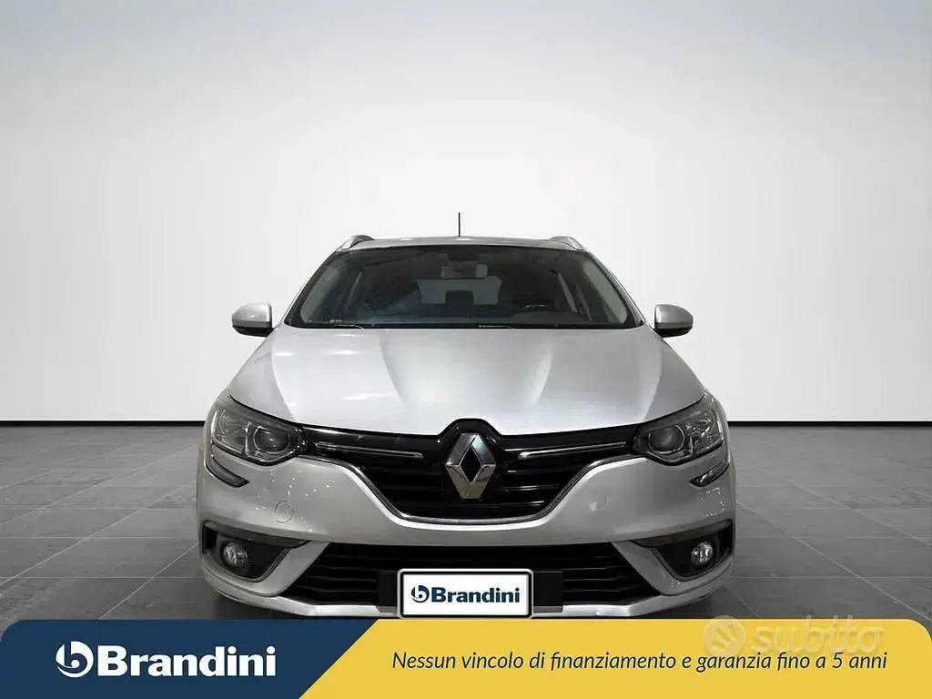 Usata Renault Mégane GrandTour Business 110 CV (80 kW) 2018 Grigio chiaro Station wagon