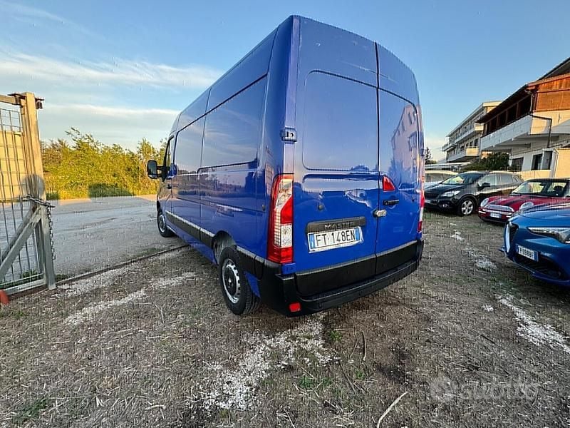 Usata Renault Master 131 CV (96 kW) 2018 Blu Furgone