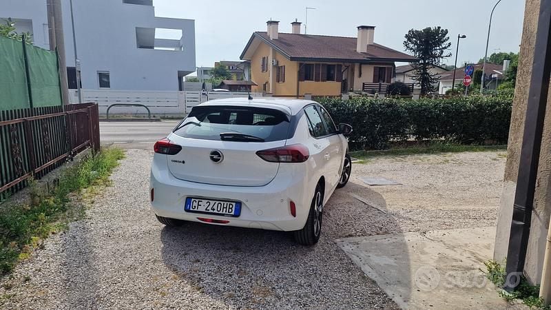 Usata Opel Corsa-e Edition 56 kW (77 CV) 2021 Bianco Utilitaria