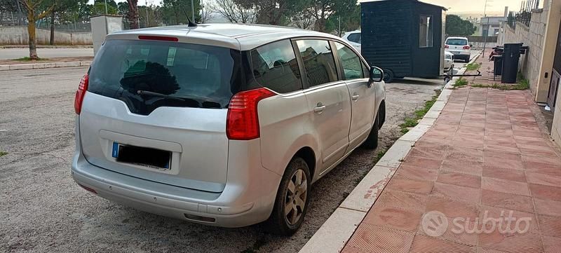 Usata Peugeot 5008 2006 Grigio Berlina