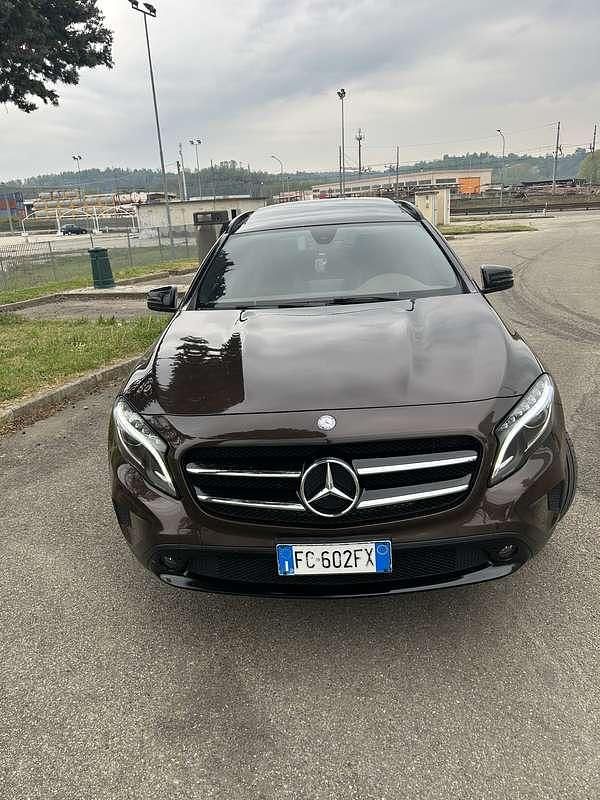 Usata Mercedes GLA200 136 CV (100 kW) 2017 SUV