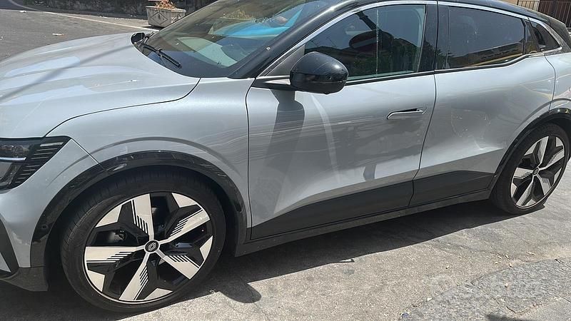 Usata 2022 Renault Mégane IV | 23.000 € (Buon prezzo) - Immagine 1/1