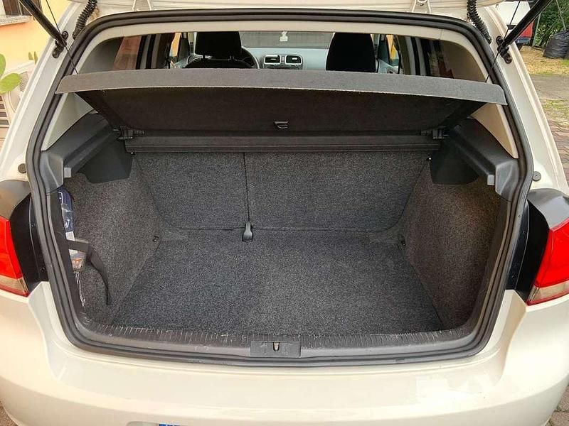 Używany VW Golf VII United 105 KM (77 kW) 2012 Biały Sedan/Limuzyna