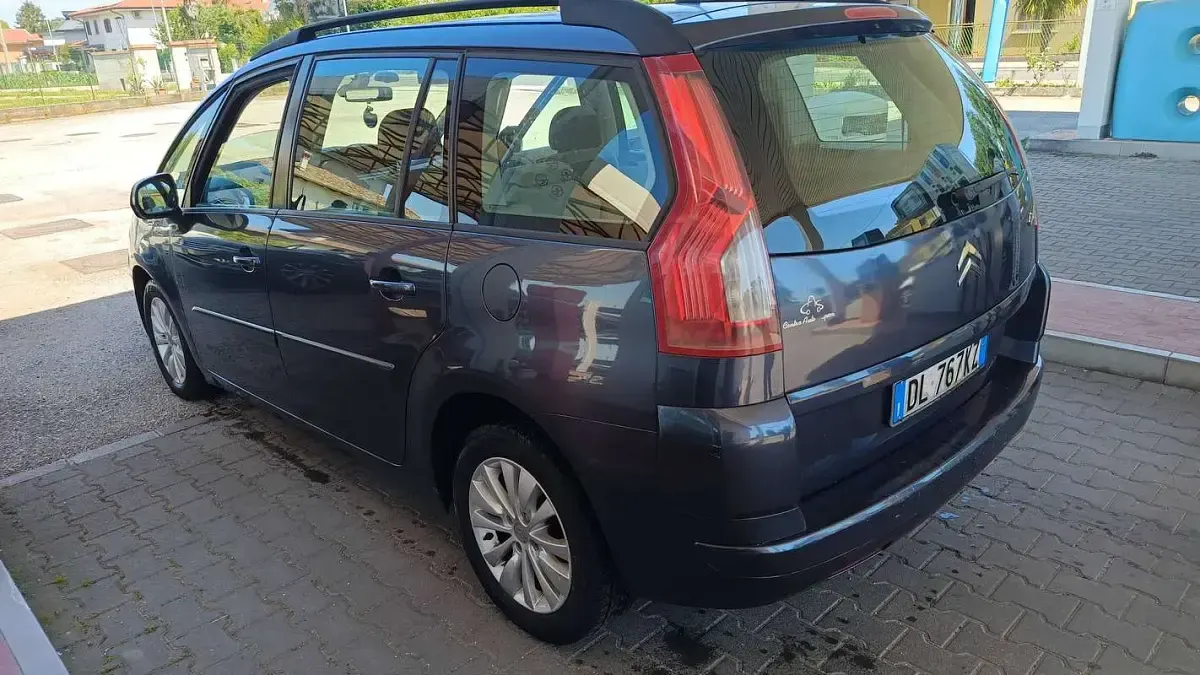 Usata Citroën Grand C4 Picasso 109 CV (80 kW) 2007 Blu/azzurro Monovolume