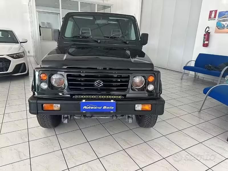 Usata Suzuki Samurai 69 CV (50 kW) 1997 Nero SUV