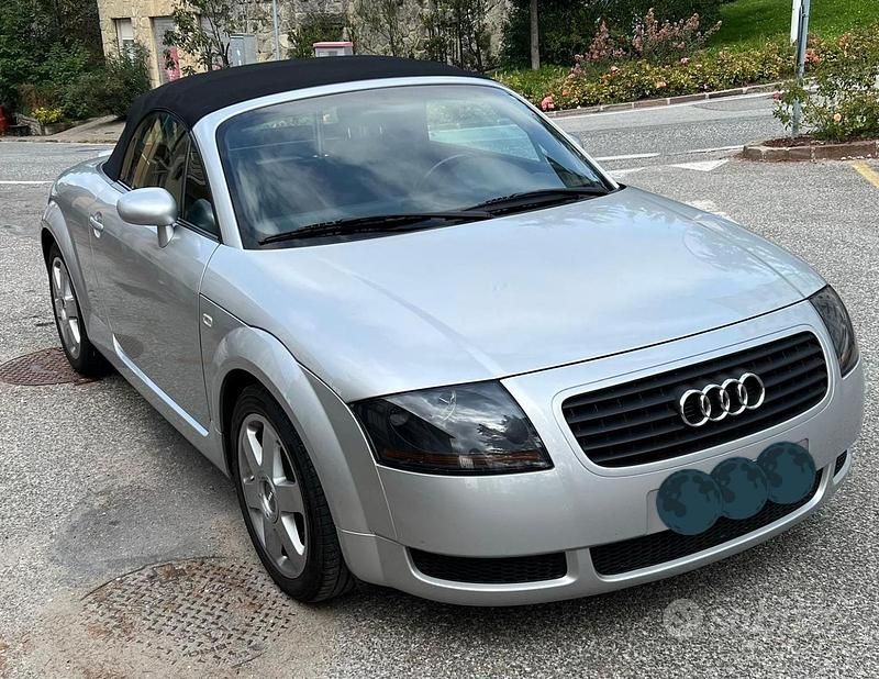 Usata Audi TT Roadster 150 CV (110 kW) 2002 Grigio Cabrio