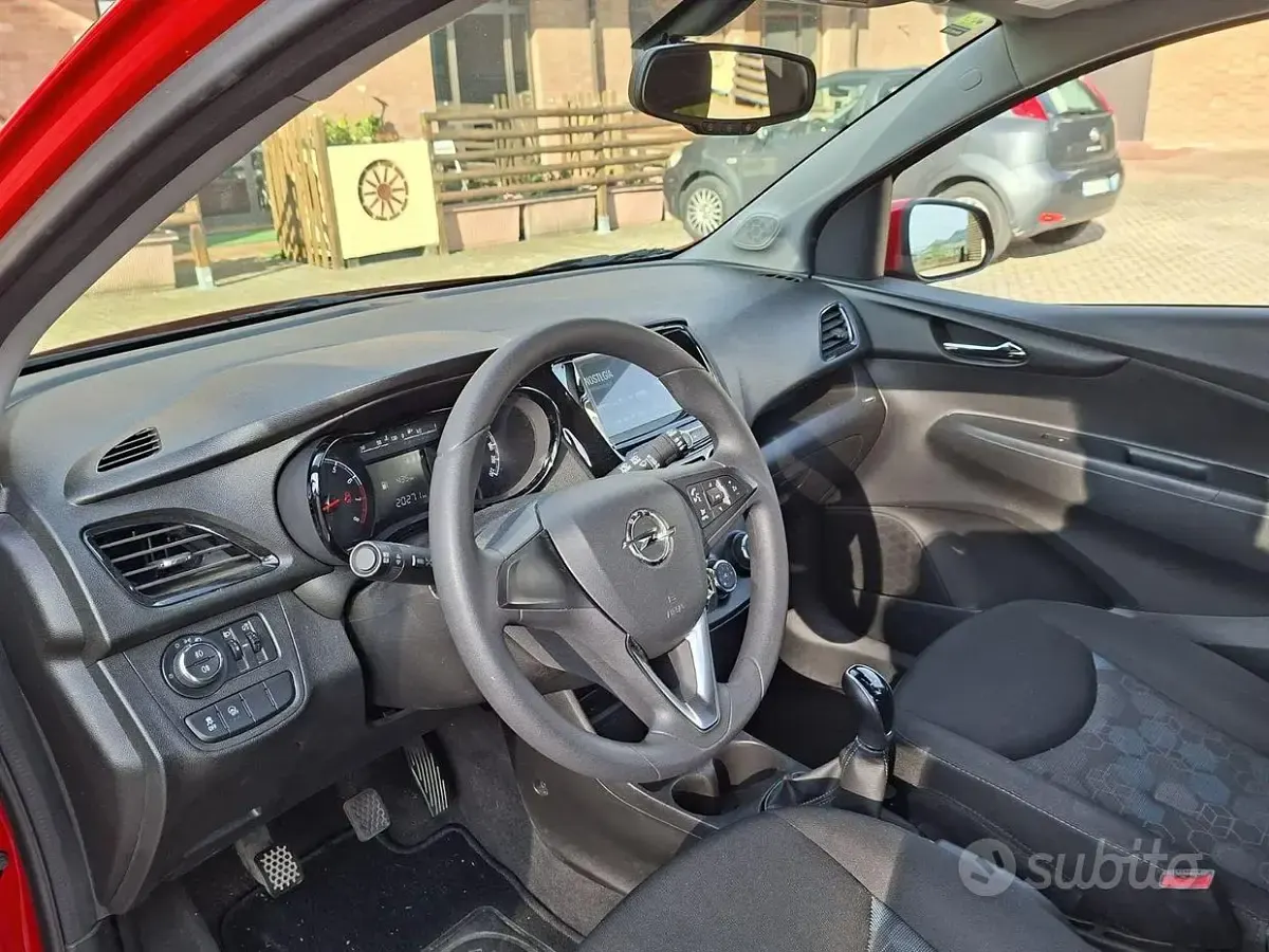 Usata Opel Karl Rocks 75 CV (55 kW) 2018 Rosso Utilitaria
