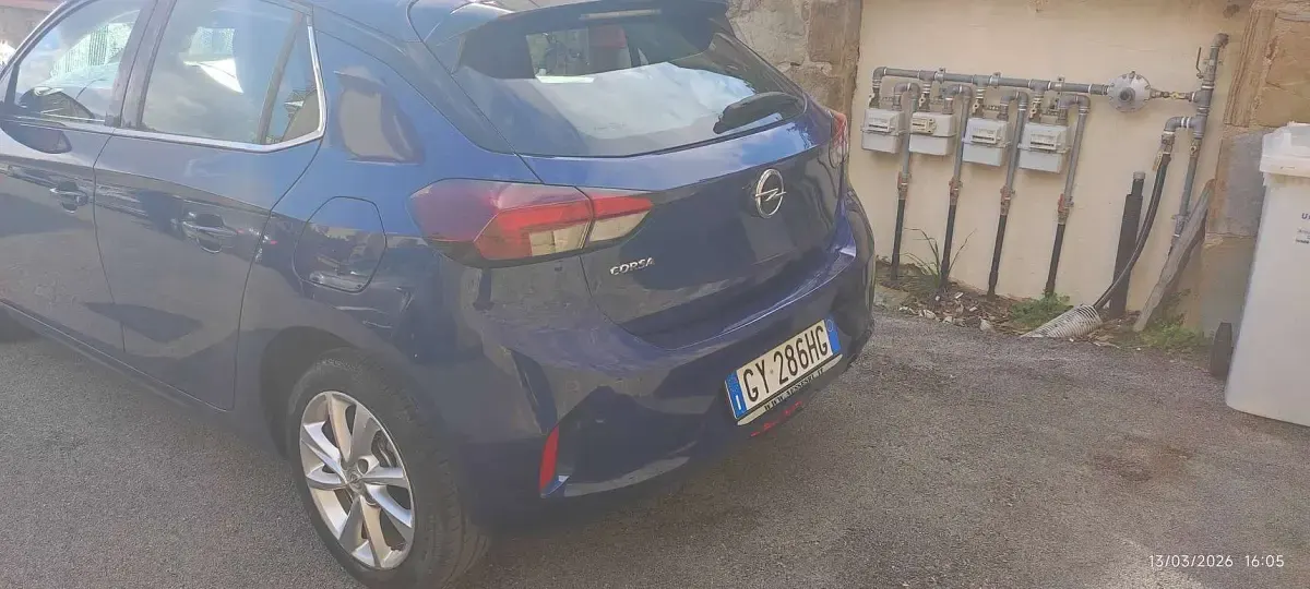 Usata Opel Corsa Elegance 101 CV (74 kW) 2021 Blu/azzurro Utilitaria