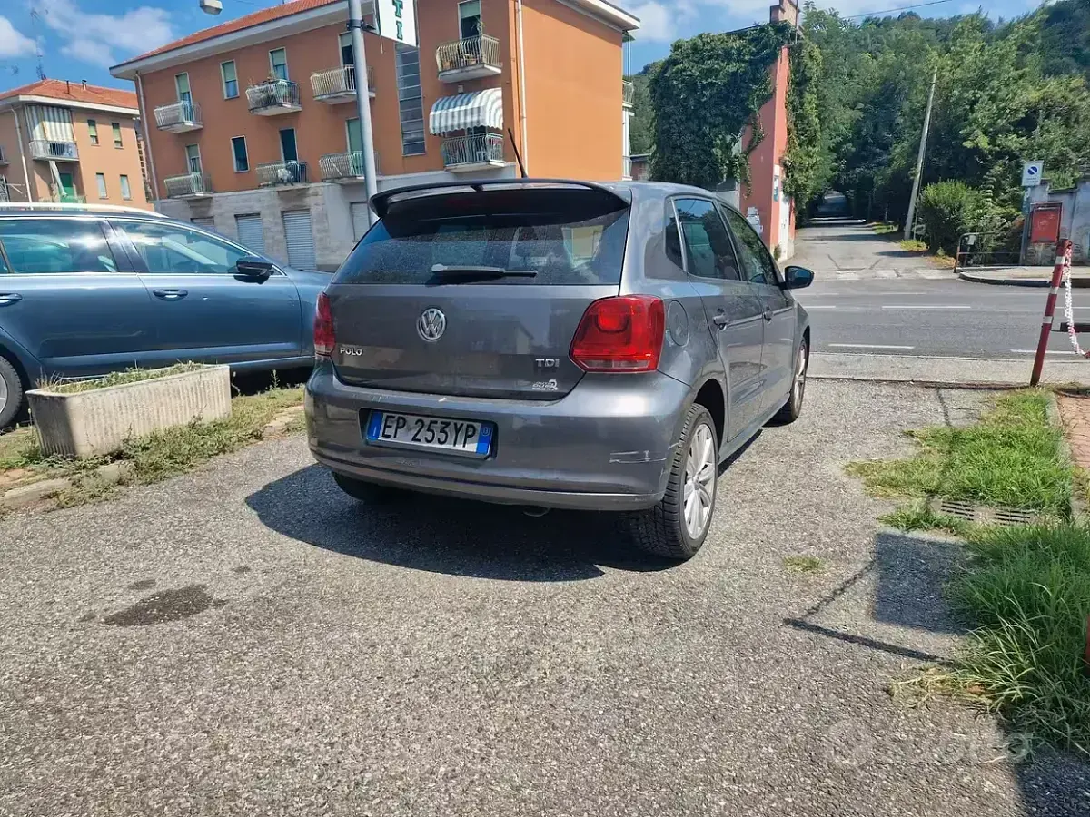 Usata VW Polo 75 CV (55 kW) 2013 Grigio Utilitaria