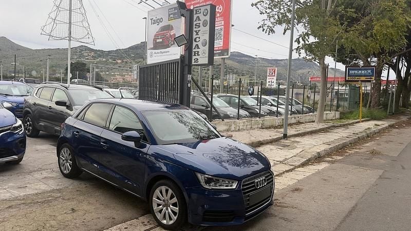 Usata Audi A1 Design 116 CV (85 kW) 2015 Blu Berlina