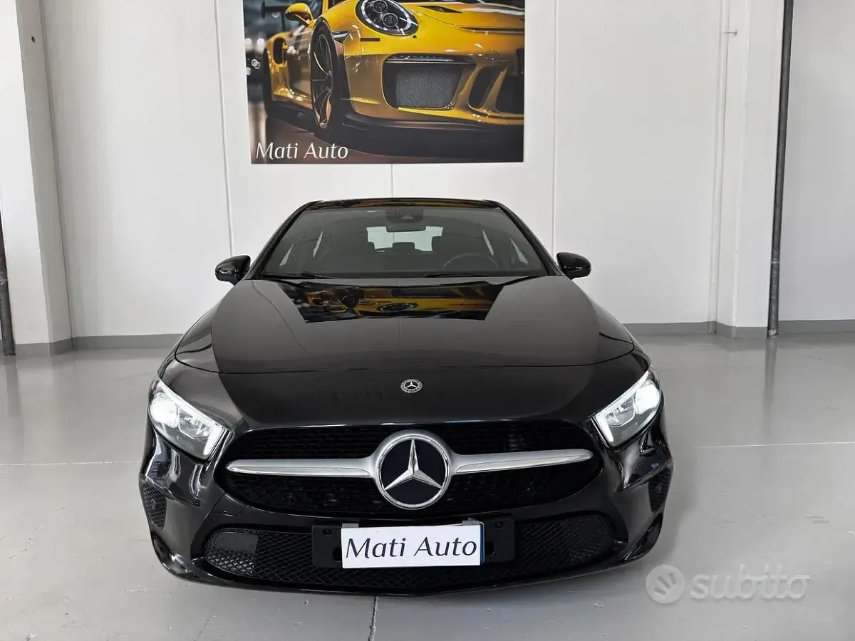 Usata Mercedes A180 136 CV (100 kW) 2020 Nero Berlina