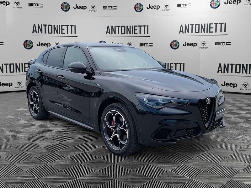 Usata Alfa Romeo Stelvio Veloce 209 CV (153 kW) 2025 Nero SUV