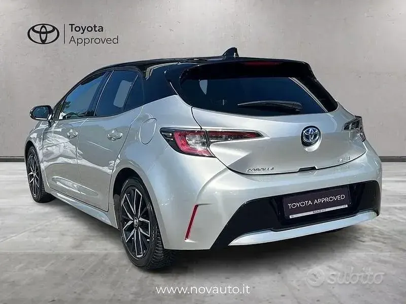 Usata Toyota Corolla Style 122 CV (89 kW) 2022 Nero Berlina
