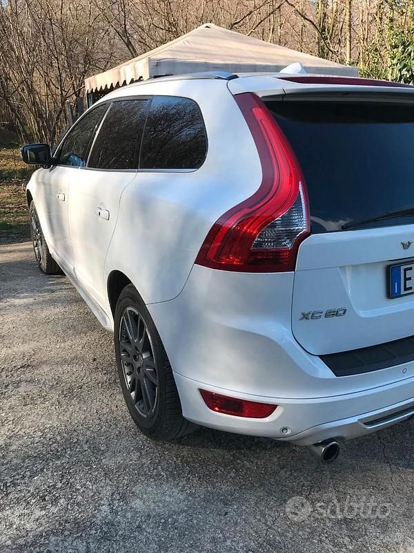 Usata Volvo XC60 163 CV (119 kW) 2012 Bianco SUV