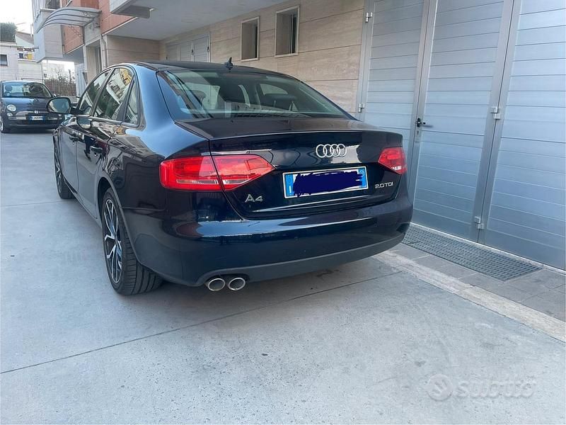 Usata Audi A4 2009 Blu Berlina