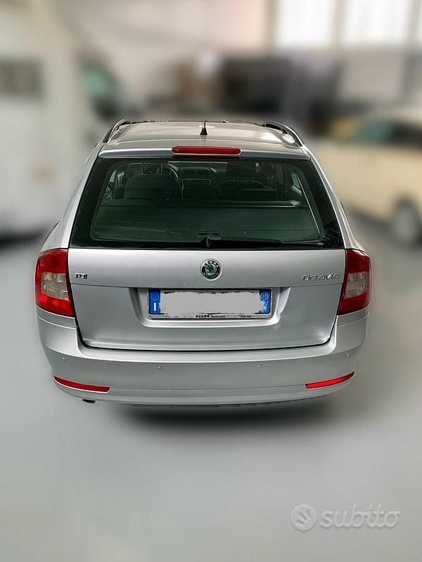 Usata Skoda Octavia 105 CV (77 kW) 2010 Station wagon