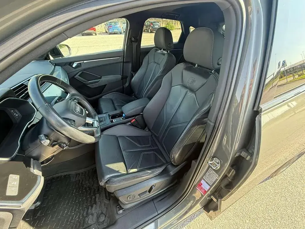 Usata Audi Q3 Sportback S-Line 150 CV (110 kW) 2019 Grigio SUV