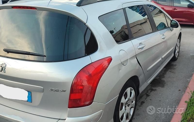 Usata Peugeot 308 92 CV (67 kW) 2013 Grigio Station wagon