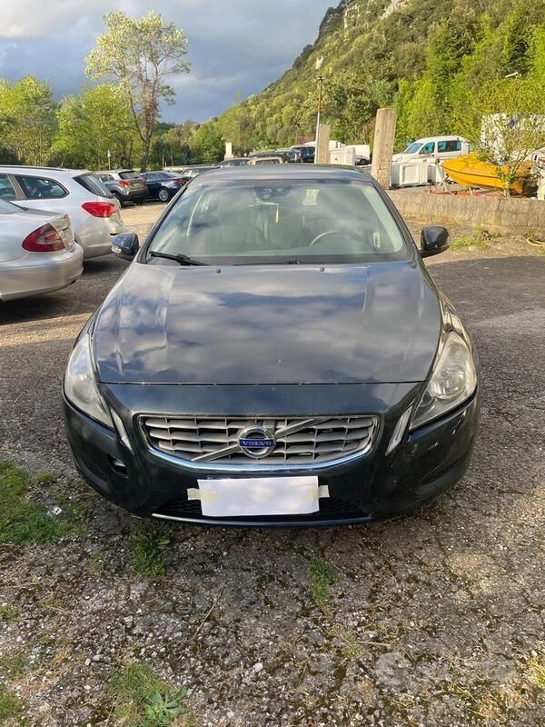 Usata Volvo V60 Kinetic 163 CV (119 kW) 2010 Grigio Station wagon