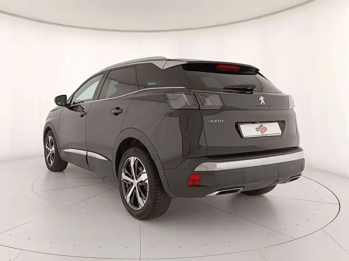 Usata Peugeot 3008 GT 131 CV (96 kW) 2021 Grigio metallizzato scuro SUV