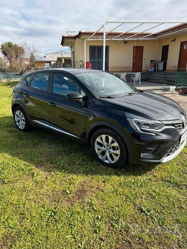 Usata Renault Captur 90 CV (66 kW) 2021 Nero SUV