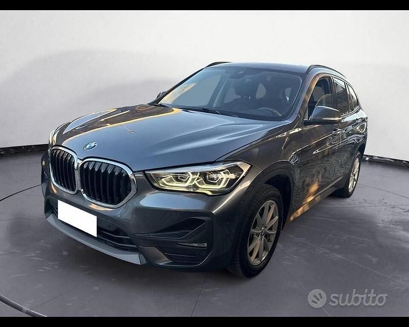 Grigio Usata 2021 BMW X1 xLine SUV | 27.930 € (Cara) - Immagine 1/4
