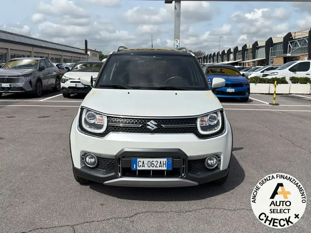 Usata Suzuki Ignis 90 CV (66 kW) 2020 Bianco SUV