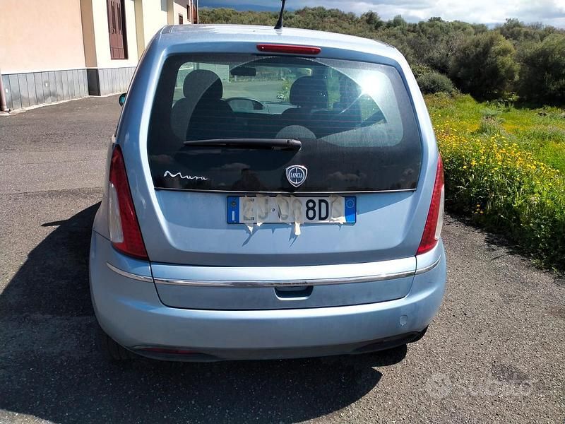 Usata Lancia Musa 95 CV (69 kW) 2011 Monovolume