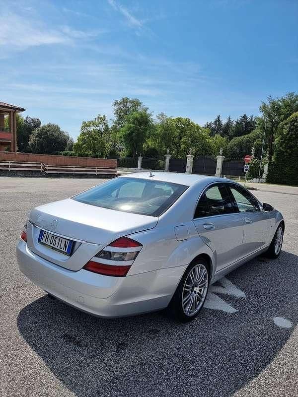 Usata 2009 Mercedes S320 Elegance Tre volumi | 13.400 € (Cara) - Immagine 1/4