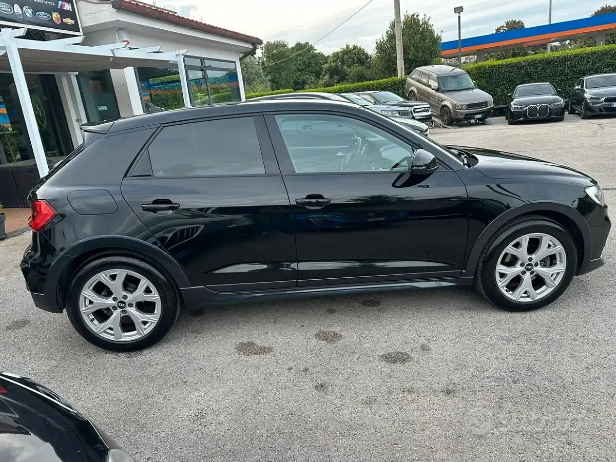 Usata Audi A1 150 CV (110 kW) 2021 Nero SUV