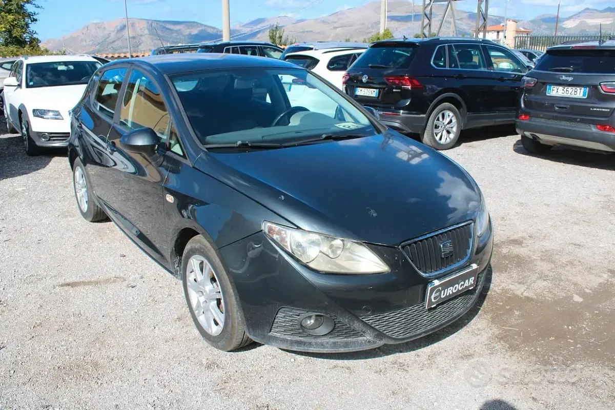 Usata Seat Ibiza Style 90 CV (66 kW) 2010 Berlina